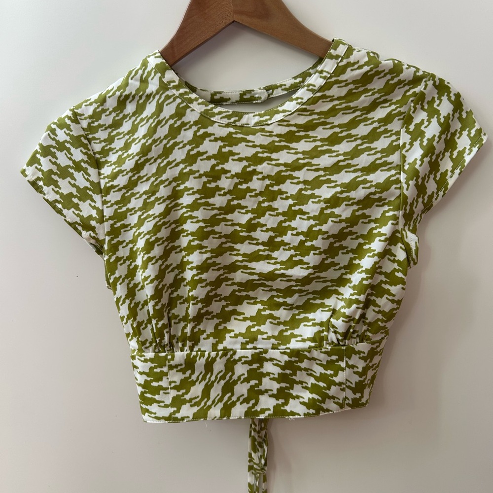 Urban Outfitters Olive Houndstooth Crop Top